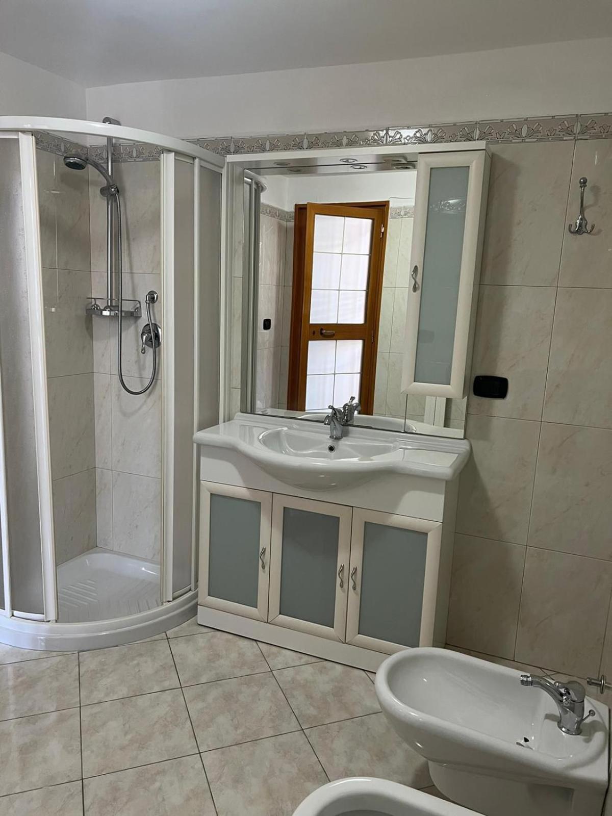 Dimora Cuoccio Bed and Breakfast Bari Buitenkant foto