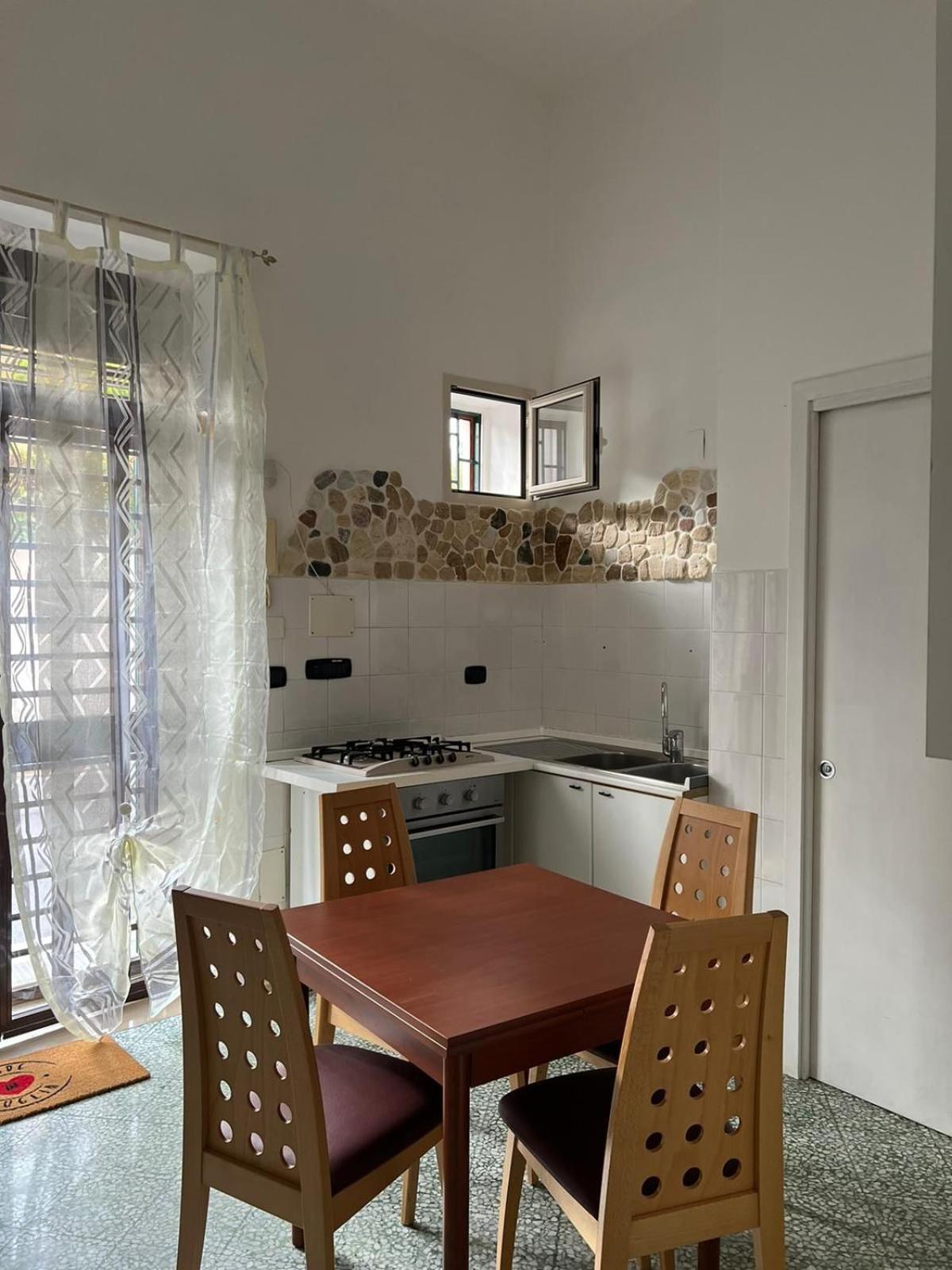 Dimora Cuoccio Bed and Breakfast Bari Buitenkant foto